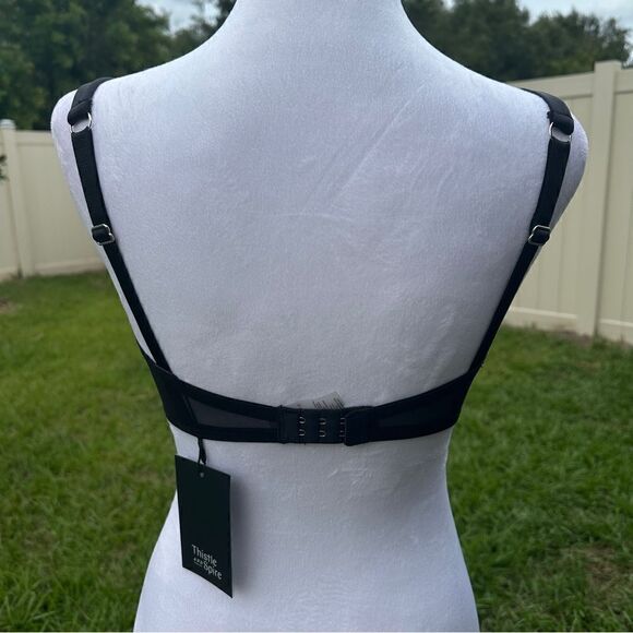 NWT Thistle & Spire black Carina rivet studded underwire bra lingerie - Picture 10 of 11